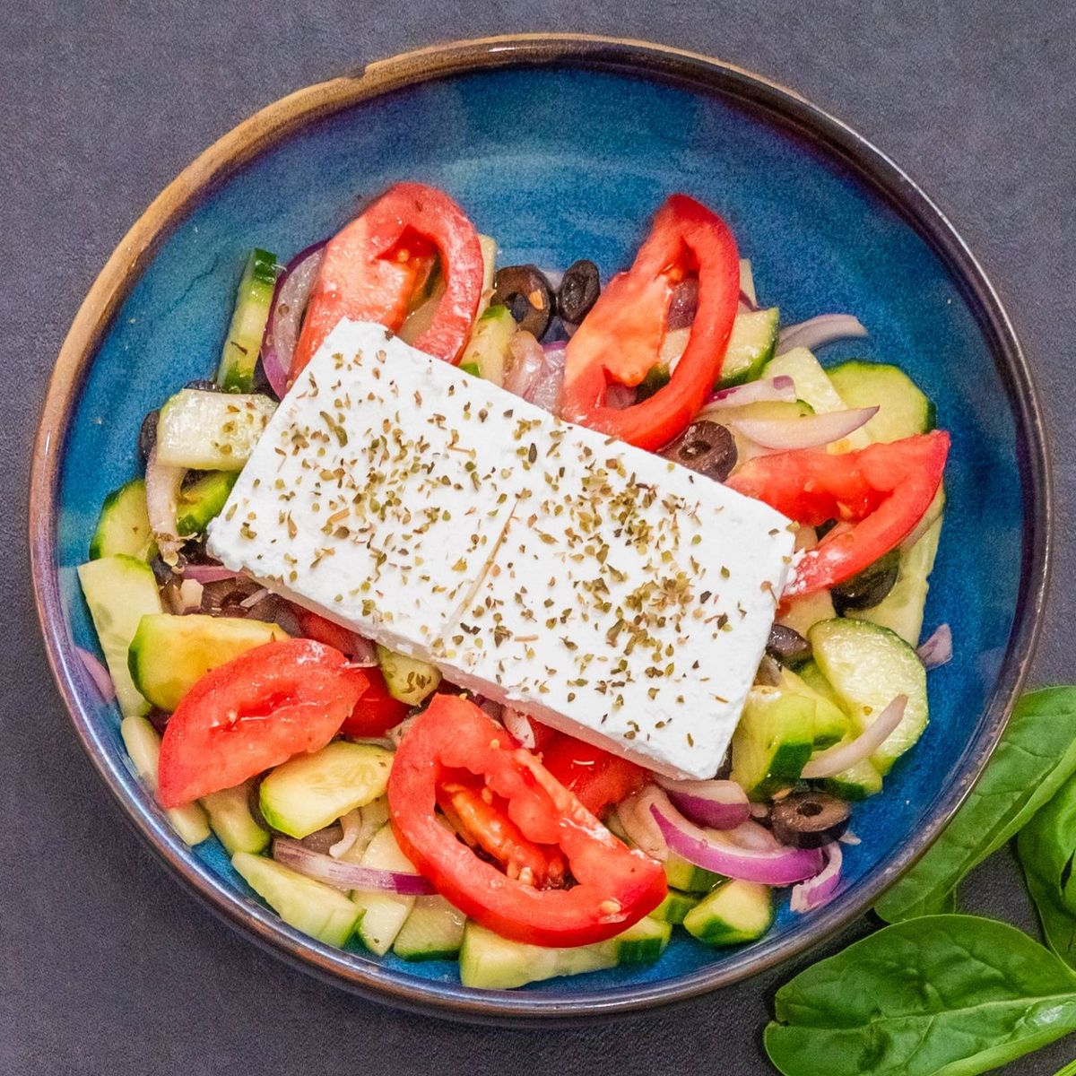 Salată grecească cu Feta cremoasă